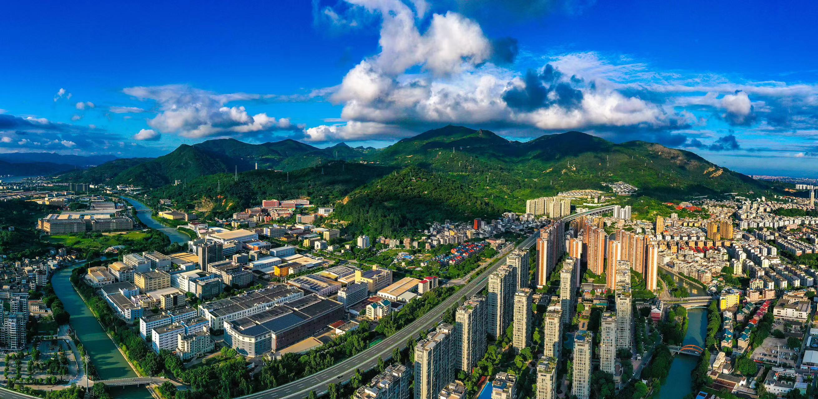 长乐，青山绿水美如画→