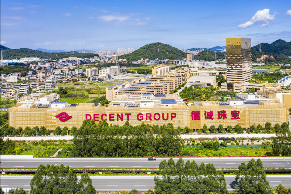 长乐：蓝天映城 碧水绕城 青山环城