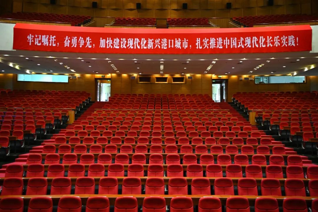 颜值上线！长乐两会氛围感拉满！