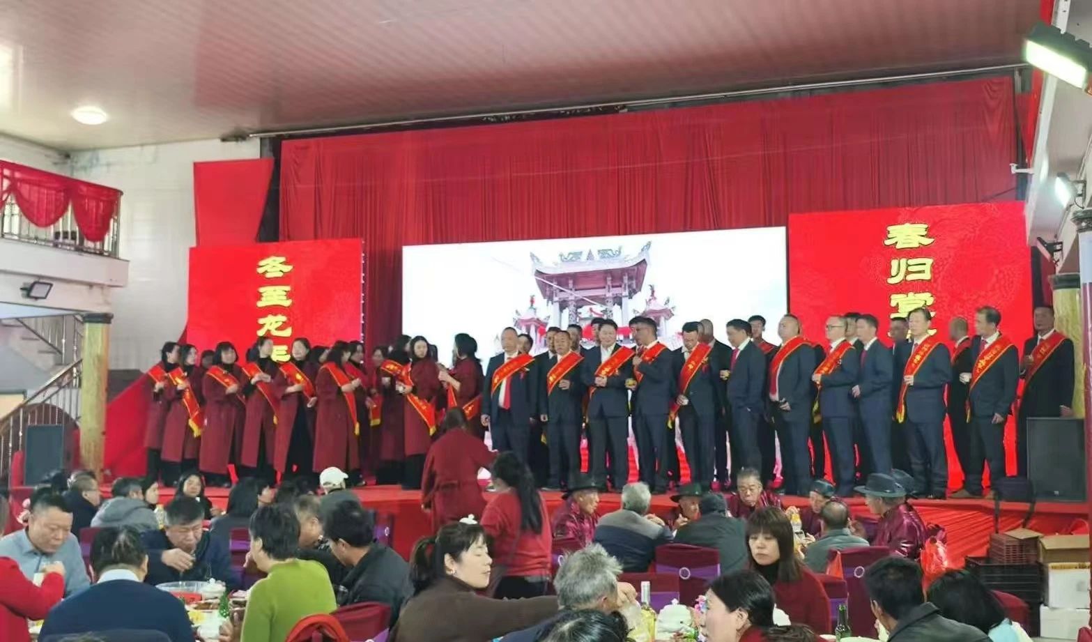 长乐乡贤又出手了！15万元、10万元……