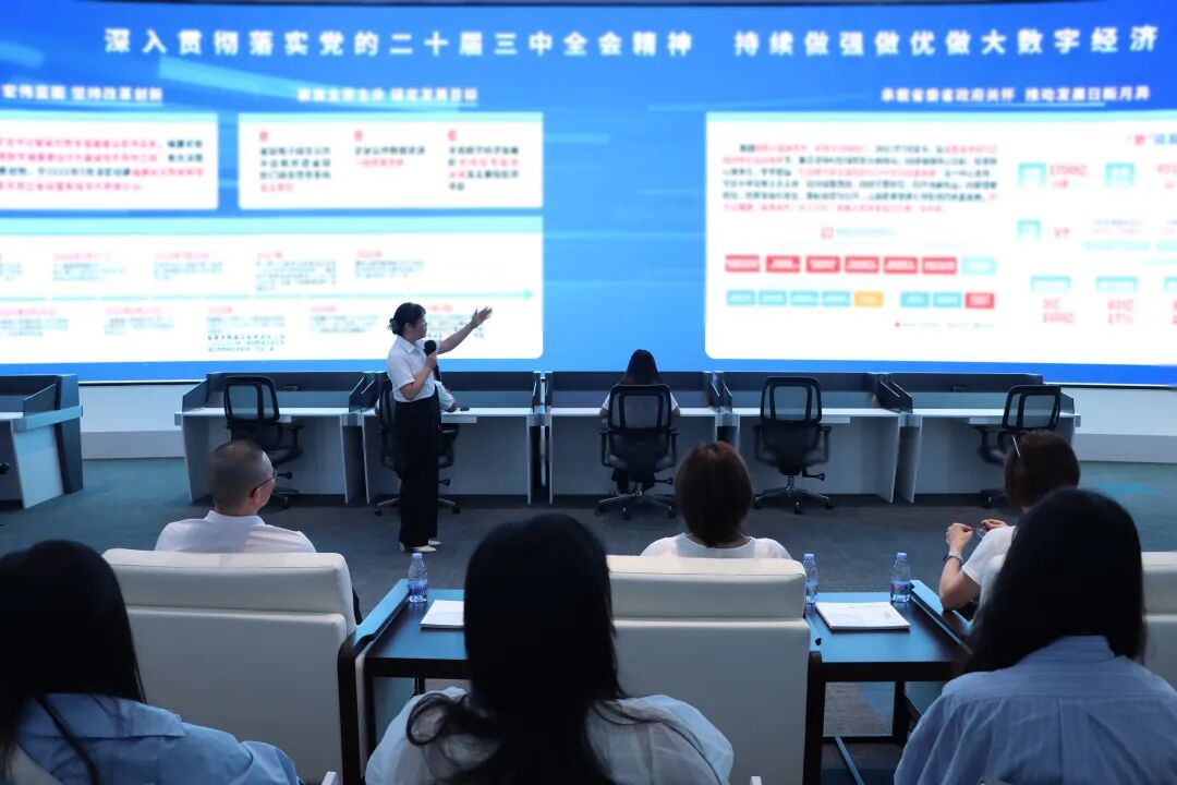 台湾大学生一行到福州新区(长乐区)参访交流 台湾大学生一行到福州新区(长乐区)参访交流