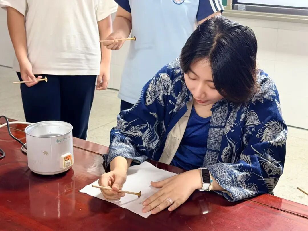 这所学校有巧思！社团“染”出文化传承新花样