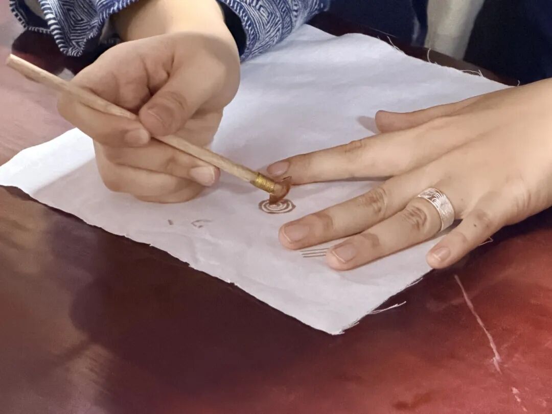 这所学校有巧思！社团“染”出文化传承新花样