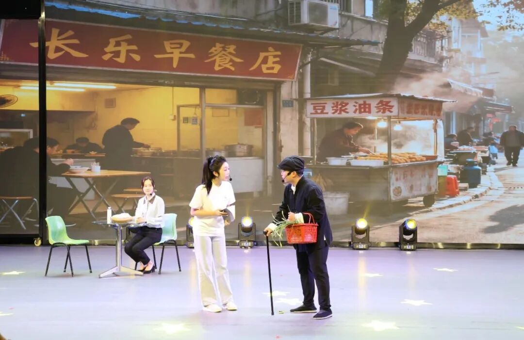 今天，为这群追光者打Call！