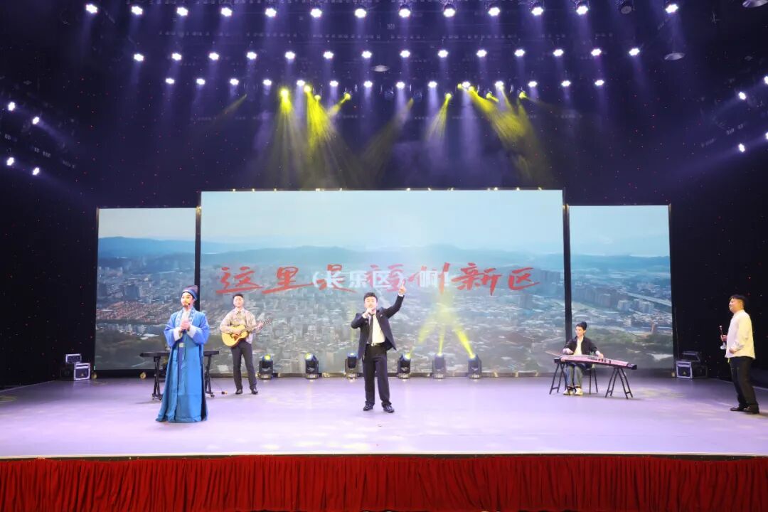 今天，为这群追光者打Call！