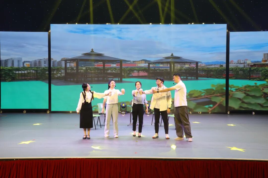 今天，为这群追光者打Call！